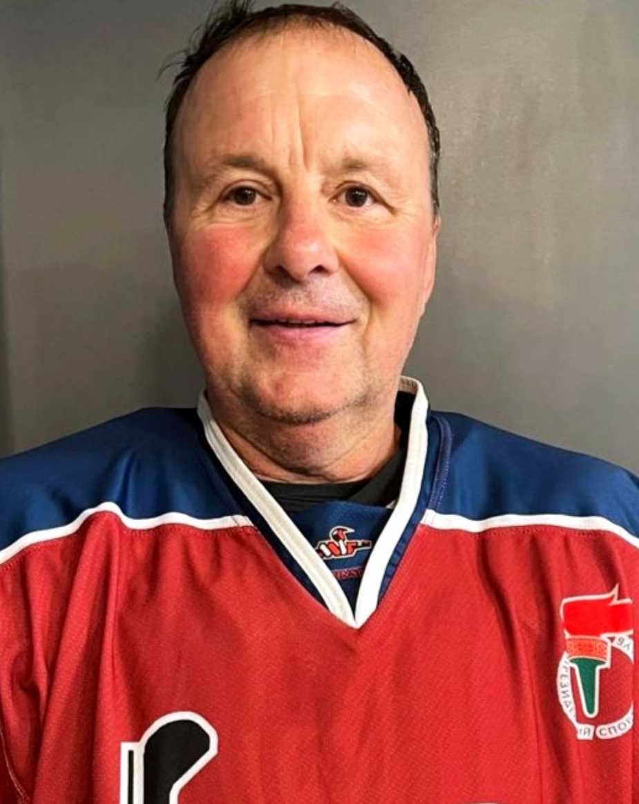 Захаров  Михаил 